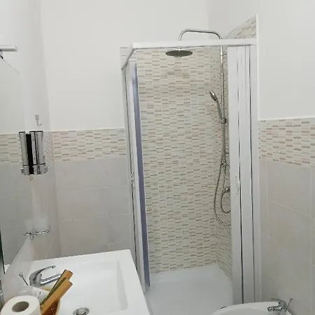 Al Civico Da Lia-bagno In Camera- *