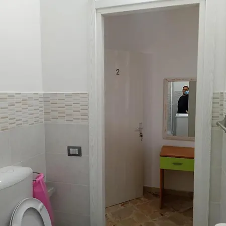 Al Civico Da Lia-bagno In Camera- *